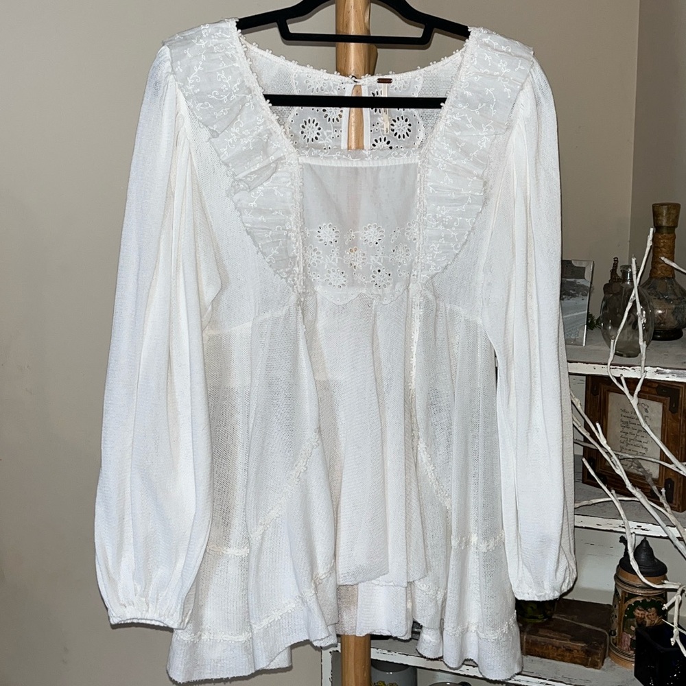 Free People S White EyeletMesh Top 10”open keyhole back with elastic ruching.